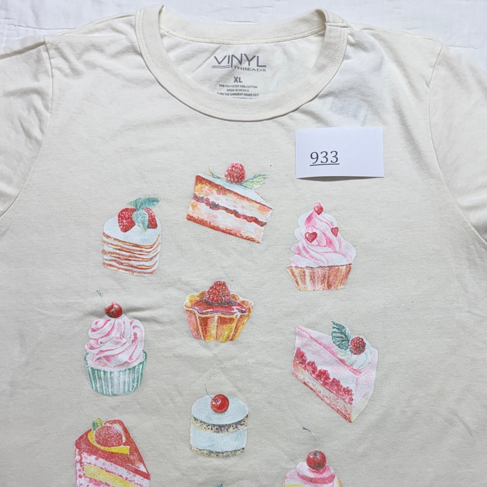 Vinyl Threads Women's XL Sweet Treats Graphic T-Shirt, Cream NWT‎ - Picture 7 of 7